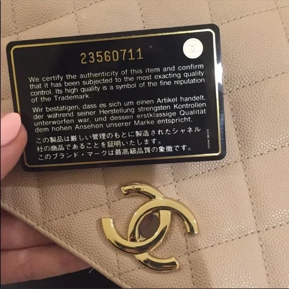 CHANEL Beige Quilted Bag with Gold Chain - Picture 8 of 8